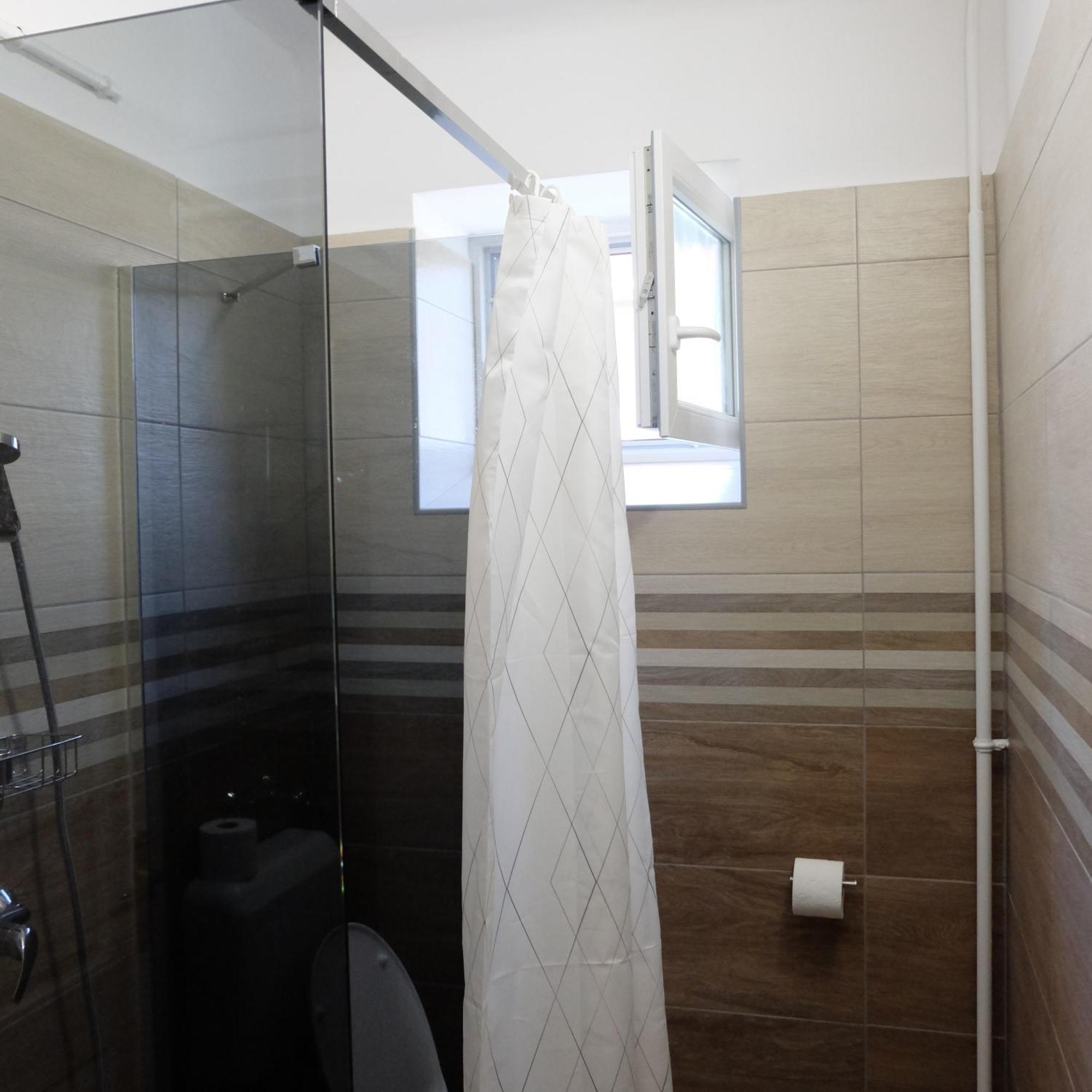Petoefi Vendeghaz Hotel Егер Екстериор снимка